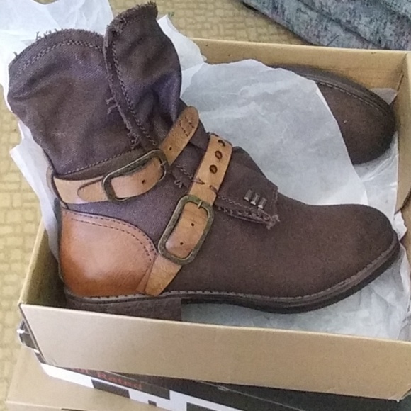 Boots - Picture 2 of 2